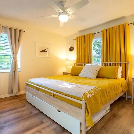 Cigar City Casita - Pet Friendly